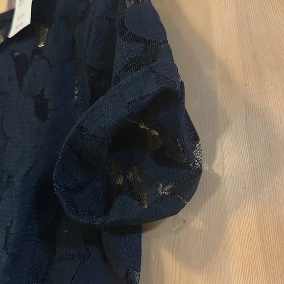 Abercrombie top - Picture 4 of 4